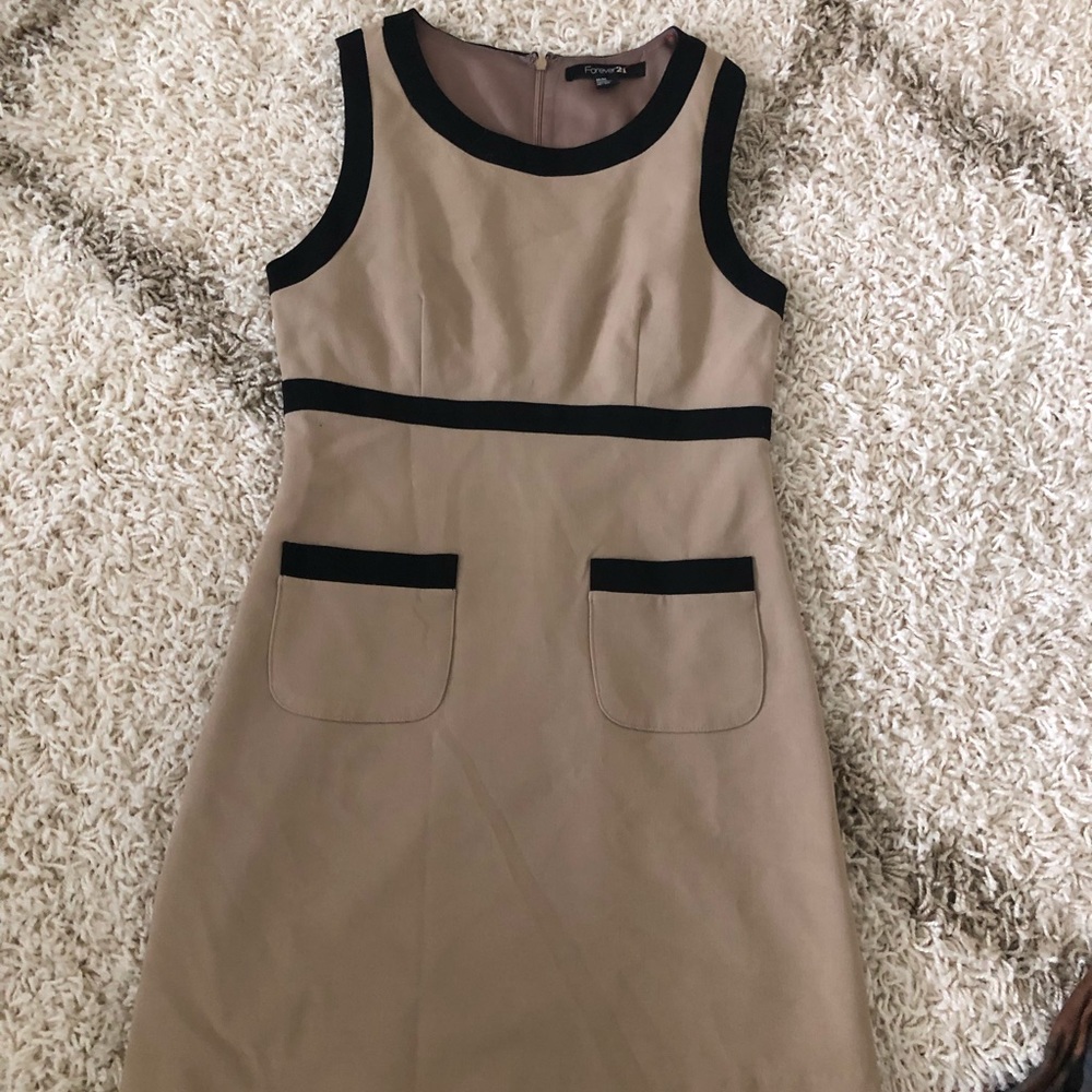 Women’s dress